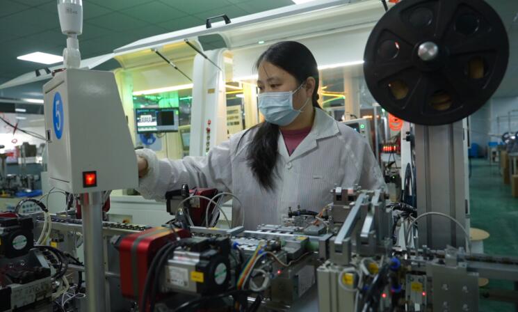銅陵市郊區(qū) 以研發(fā)技改賦能，電子科技引領(lǐng)“老制造”邁向“智慧工廠”